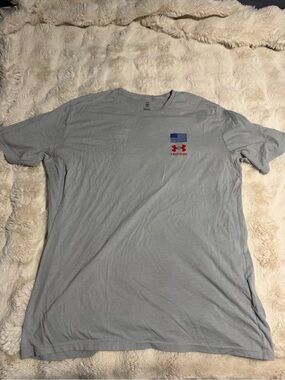 Under Armour Men’s Light Gray Freedom Logo Short Sleeve Tee